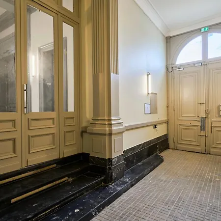 Sous Les Combles Cote Cour, Parking Gratuit * فيلنوف داسك