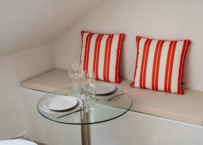 Sous Les Combles Côté Cour, Parking Gratuit Appartement