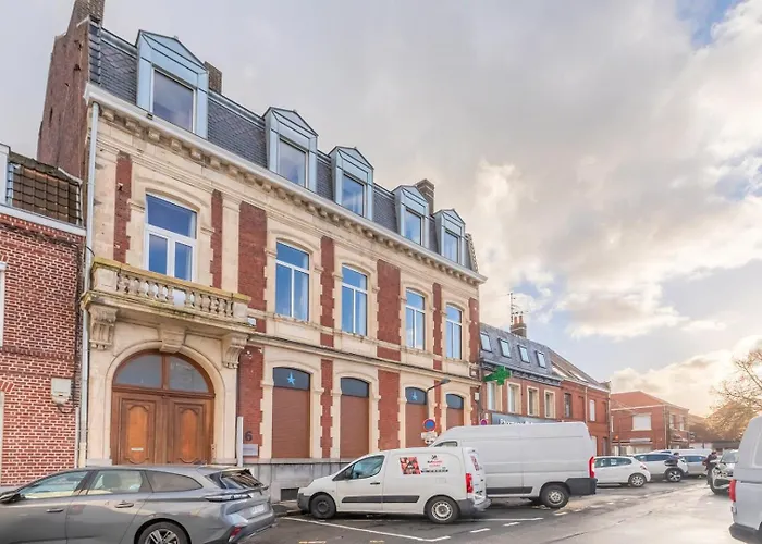 Sous Les Combles Côté Cour, Parking Gratuit * Villeneuve-d'Ascq